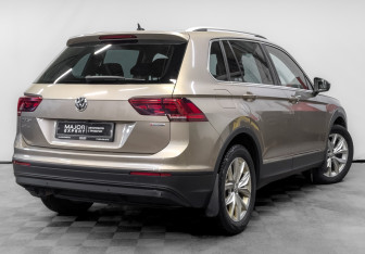 Подержанный автомобиль Volkswagen Tiguan 2020 года (5 фото)
