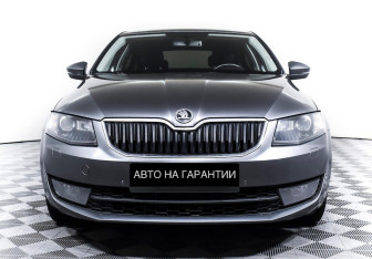Подержанный автомобиль Skoda Octavia Liftback 2015 года (2 фото)
