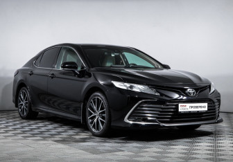 Подержанный автомобиль Toyota Camry Sedan 2021 года (3 фото)