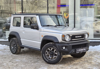 Подержанный автомобиль Suzuki Jimny 2020 года (3 фото)
