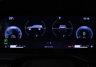 Подержанный автомобиль Jeep Grand Cherokee 2021 года (12 фото)