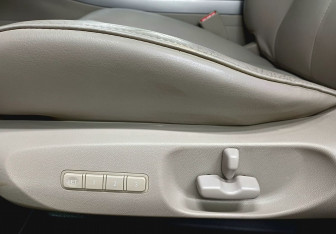 Подержанный автомобиль Mazda CX-7 2011 года (22 фото)