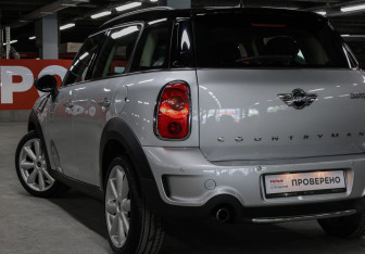 Подержанный автомобиль MINI Countryman 2013 года (22 фото)