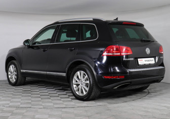 Подержанный автомобиль Volkswagen Touareg 2013 года (4 фото)