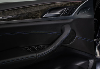 Подержанный автомобиль BMW X4 2018 года (17 фото)