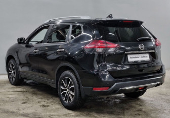 Подержанный автомобиль Nissan X-Trail 2020 года (7 фото)