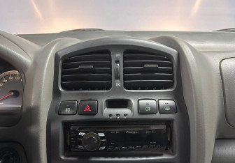 Подержанный автомобиль Hyundai Santa Fe 2009 года (15 фото)