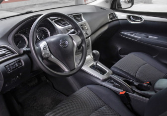 Подержанный автомобиль Nissan Sentra Sedan 2015 года (16 фото)