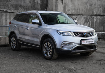 Подержанный автомобиль Geely Atlas 2020 года (3 фото)
