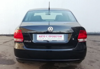 Подержанный автомобиль Volkswagen Polo Sedan 2013 года (6 фото)
