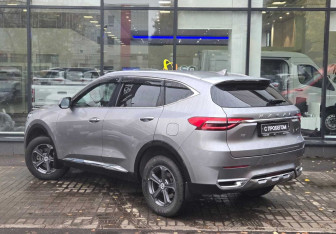 Подержанный автомобиль Haval F7 2021 года (6 фото)