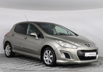 Подержанный автомобиль Peugeot 308 Hatchback 2011 года (2 фото)