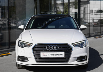 Подержанный автомобиль Audi A3 Sedan 2018 года (2 фото)