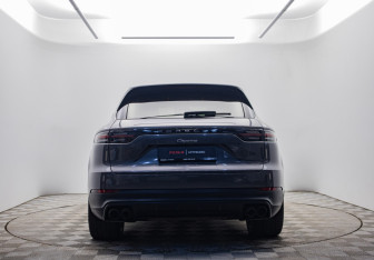 Подержанный автомобиль Porsche Cayenne 2019 года (6 фото)
