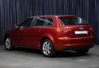 Подержанный автомобиль Audi A3 Hatchback 2009 года (7 фото)