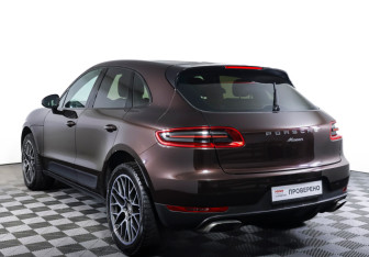 Подержанный автомобиль Porsche Macan 2018 года (7 фото)
