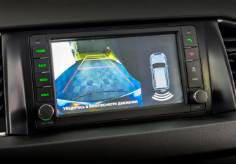 Подержанный автомобиль УАЗ Patriot 2024 года (25 фото)