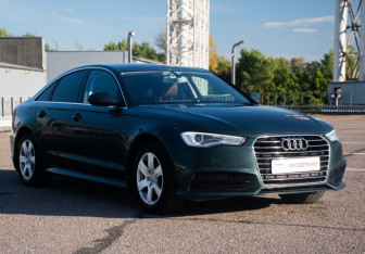 Подержанный автомобиль Audi A6 Sedan 2016 года (3 фото)