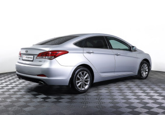 Подержанный автомобиль Hyundai i40 Sedan 2016 года (5 фото)