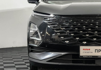 Подержанный автомобиль Omoda C5 2022 года (19 фото)