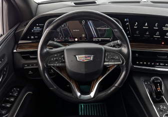 Подержанный автомобиль Cadillac Escalade Suv 2021 года (20 фото)