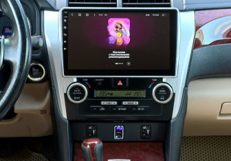 Подержанный автомобиль Toyota Camry Sedan 2012 года (14 фото)