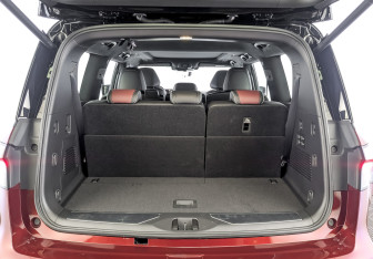 Новый Infiniti QX80 2025 (8 фото)