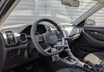 Подержанный автомобиль Hyundai Creta 2021 года (15 фото)
