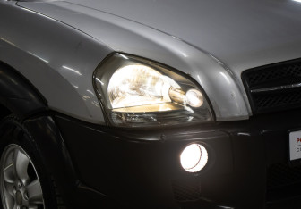 Подержанный автомобиль Hyundai Tucson 2005 года (20 фото)