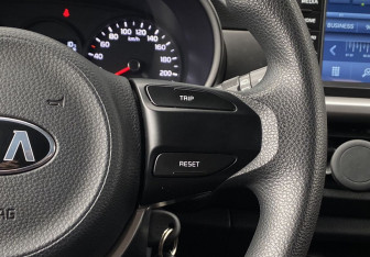 Подержанный автомобиль Kia Picanto 2017 года (22 фото)