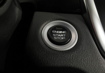 Подержанный автомобиль Geely Atlas Pro 2022 года (17 фото)