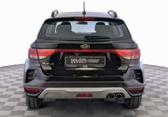 Подержанный автомобиль Kia Rio Hatchback 2021 года (6 фото)