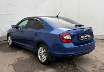 Подержанный автомобиль Skoda Rapid Liftback 2018 года (6 фото)