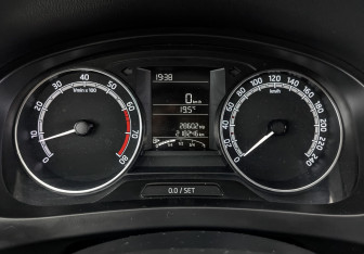 Подержанный автомобиль Skoda Rapid Liftback 2019 года (16 фото)