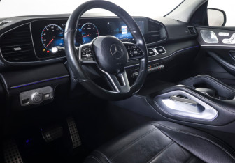 Подержанный автомобиль Mercedes-Benz GLE 2019 года (14 фото)