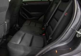 Подержанный автомобиль Mazda CX-5 2014 года (11 фото)