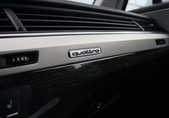 Подержанный автомобиль Audi Q7 2016 года (21 фото)