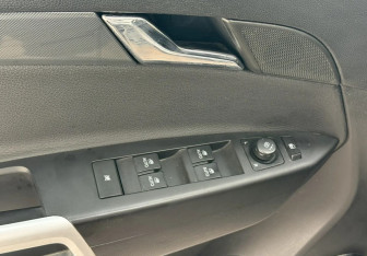 Подержанный автомобиль Opel Antara 2012 года (15 фото)