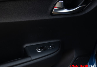 Подержанный автомобиль Kia Rio Hatchback 2022 года (17 фото)