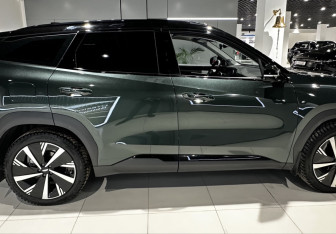 Подержанный автомобиль Geely Atlas 2024 года (5 фото)