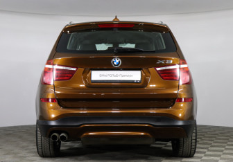 Подержанный автомобиль BMW X3 2017 года (4 фото)
