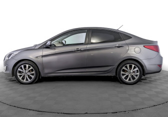 Подержанный автомобиль Hyundai Solaris Sedan 2016 года (8 фото)