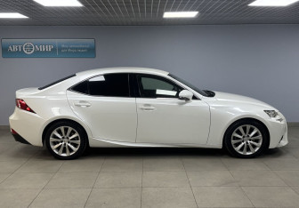 Подержанный автомобиль Lexus IS Sedan 2014 года (4 фото)