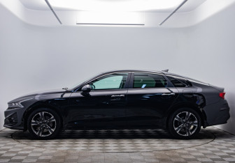 Подержанный автомобиль Kia K5 2020 года (8 фото)