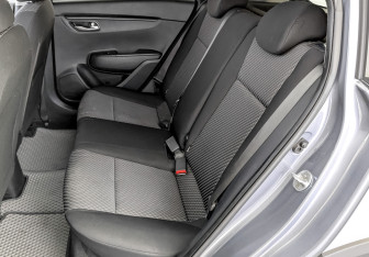 Подержанный автомобиль Kia Rio Hatchback 2019 года (12 фото)
