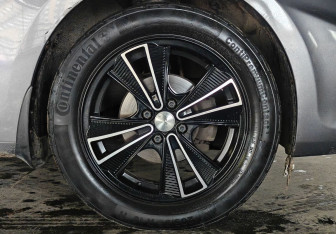 Подержанный автомобиль Hyundai Solaris Sedan 2012 года (16 фото)