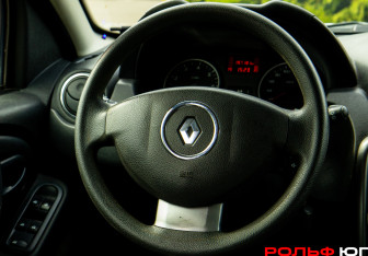 Подержанный автомобиль Renault Duster 2012 года (11 фото)