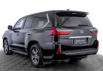 Подержанный автомобиль Lexus LX 2020 года (7 фото)
