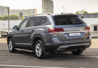 Подержанный автомобиль Volkswagen Teramont 2019 года (7 фото)