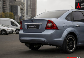 Подержанный автомобиль Ford Focus Sedan 2006 года (19 фото)
